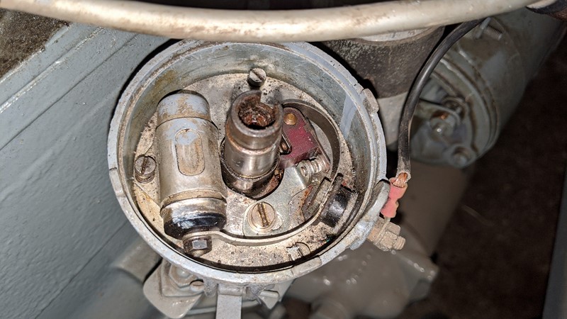 The Fergie's old ignition points and condenser