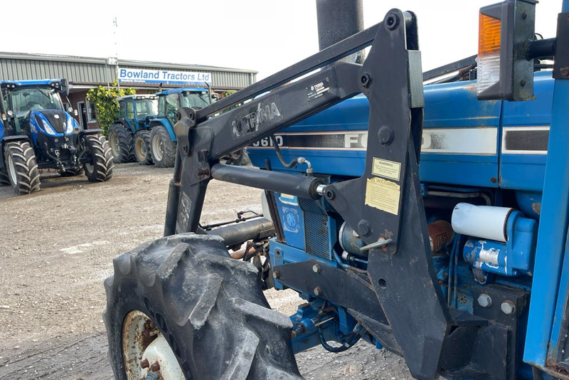 Trima 1420 loader at Bowland Tractors